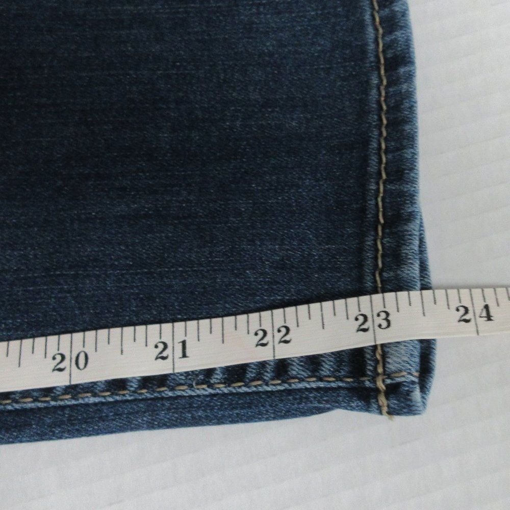 SILVER JEANS Suki Mid CAPRI Skimmer Sz 29x22.5  30x23.5 Bermuda Crop Denim Jeans - Picture 12 of 12
